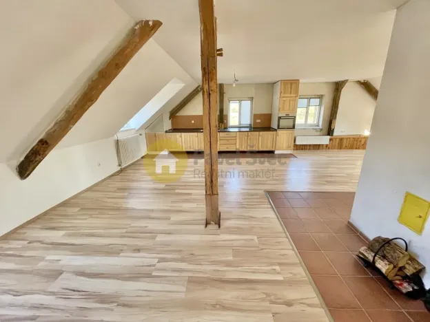 Pronájem bytu 2+kk, Radomyšl, 145 m2