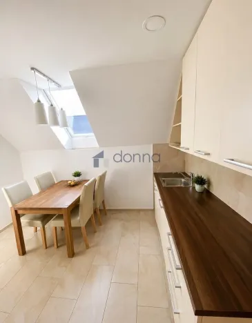 Pronájem bytu 2+1, Praha, Kutnohorská, 68 m2