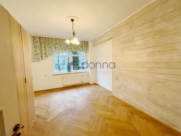 Pronájem bytu 2+1, Praha, Musílkova, 70 m2