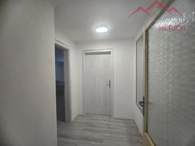 Prodej rodinného domu, Krásný Dvůr - Chrašťany, 400 m2