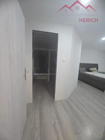 Prodej rodinného domu, Krásný Dvůr - Chrašťany, 400 m2
