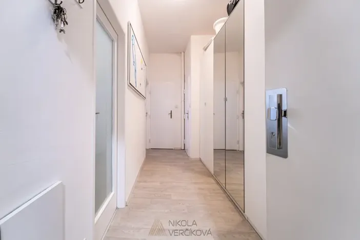 Pronájem bytu 2+kk, Brno, Burešova, 53 m2