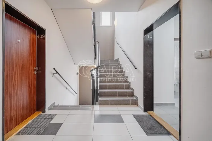 Pronájem bytu 1+kk, Praha - Stodůlky, Svitákova, 30 m2
