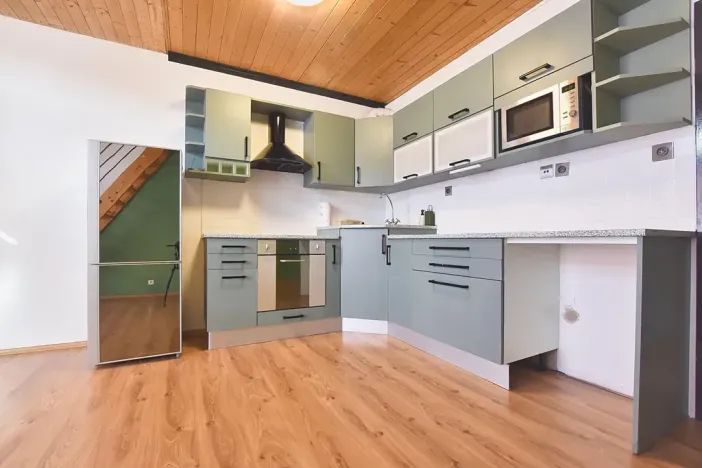 Pronájem bytu 2+kk, Praha - Libeň, Novákových, 45 m2
