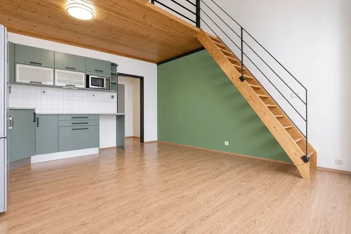 Pronájem bytu 2+kk, Praha - Libeň, Novákových, 45 m2