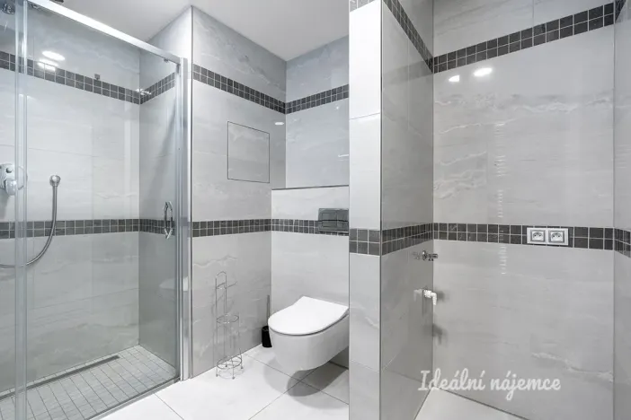 Pronájem bytu 2+kk, Praha - Radlice, Lučištníků, 67 m2