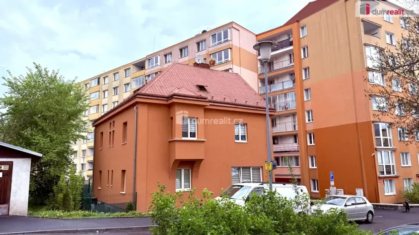 Prodej bytu 1+1, Karlovy Vary - Stará Role, Hlávkova, 58 m2