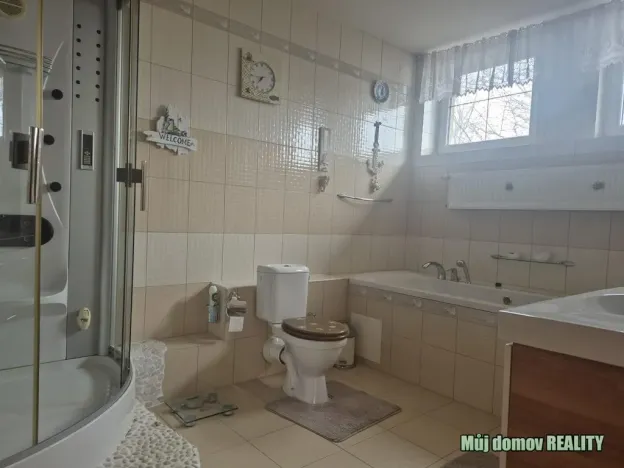 Pronájem rodinného domu, Praha - Ďáblice, Markvartická, 280 m2