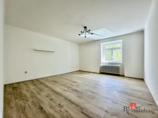 Pronájem bytu 2+1, Praha - Košíře, Plzeňská, 58 m2