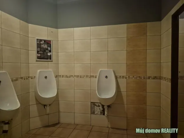 Pronájem restaurace, Praha - Letňany, 124 m2