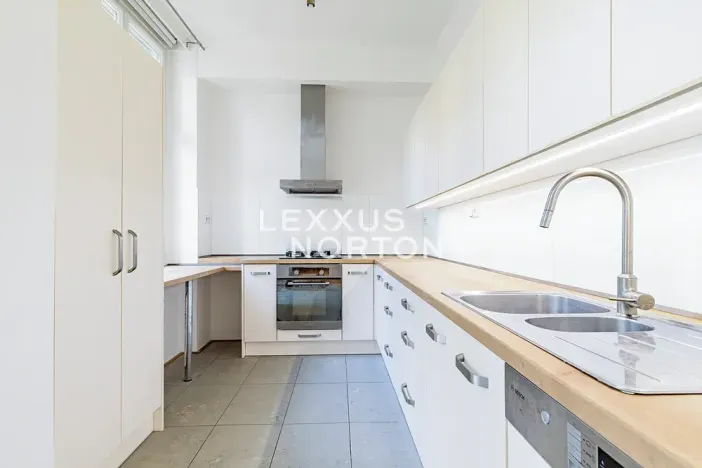Pronájem bytu 3+1, Praha - Hradčany, Na baště sv. Ludmily, 140 m2
