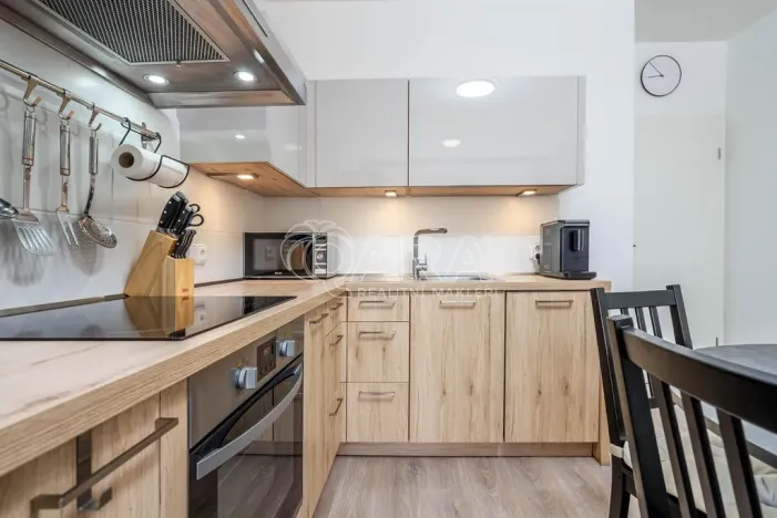 Prodej bytu 2+kk, Praha - Košíře, Vrchlického, 49 m2