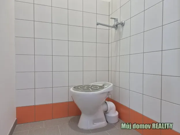 Pronájem skladu, Praha - Hostivař, 550 m2