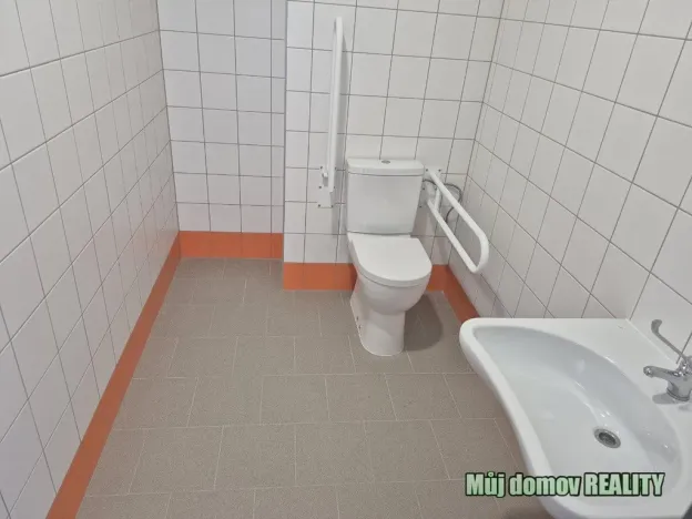 Pronájem skladu, Praha - Hostivař, 550 m2