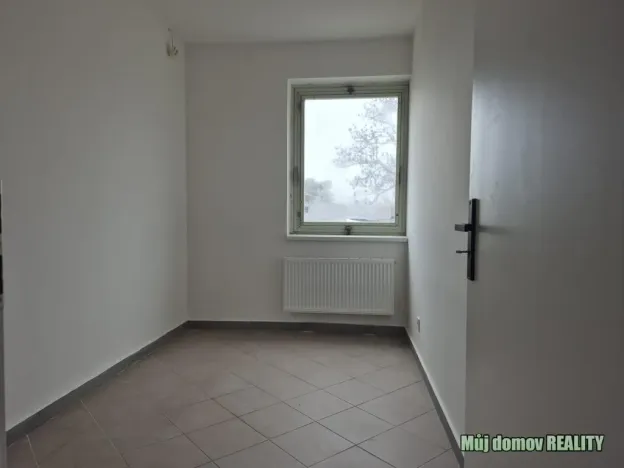 Pronájem obchodního prostoru, Praha - Uhříněves, Přátelství, 626 m2