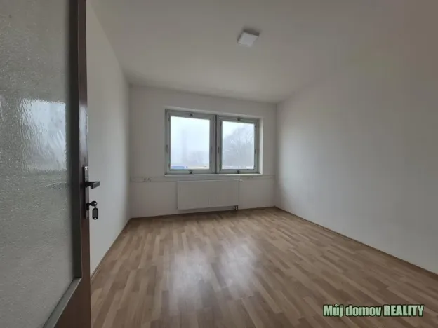 Pronájem obchodního prostoru, Praha - Uhříněves, Přátelství, 626 m2
