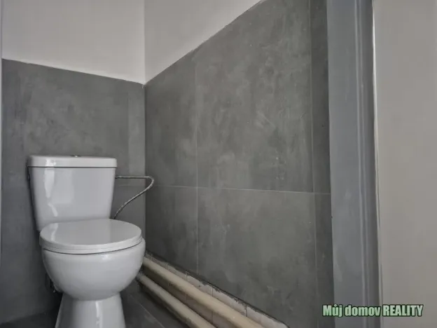 Pronájem obchodního prostoru, Praha - Uhříněves, Přátelství, 626 m2