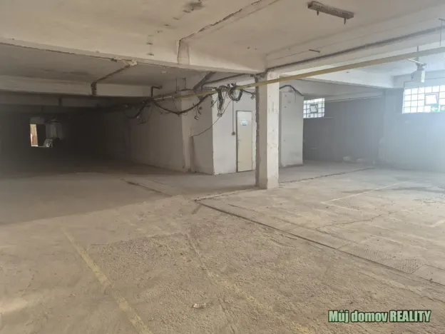Pronájem výrobních prostor, Praha - Běchovice, Podnikatelská, 550 m2