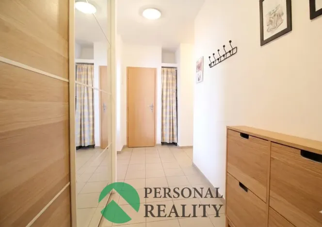 Prodej bytu 2+kk, Karlovy Vary, Nejdlova, 53 m2