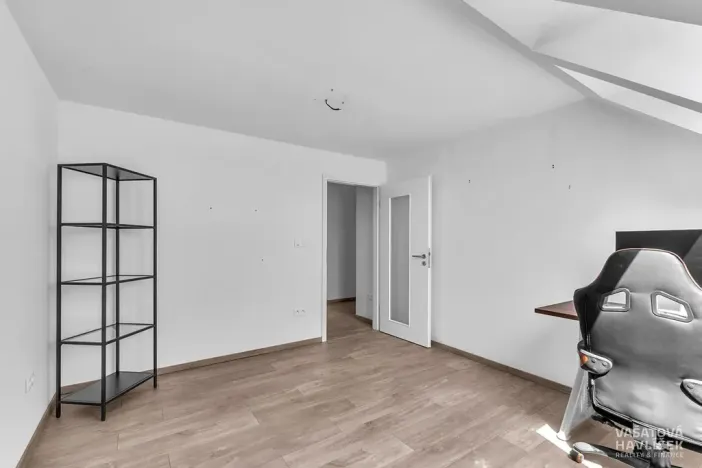 Pronájem bytu 3+kk, Lochenice, 103 m2