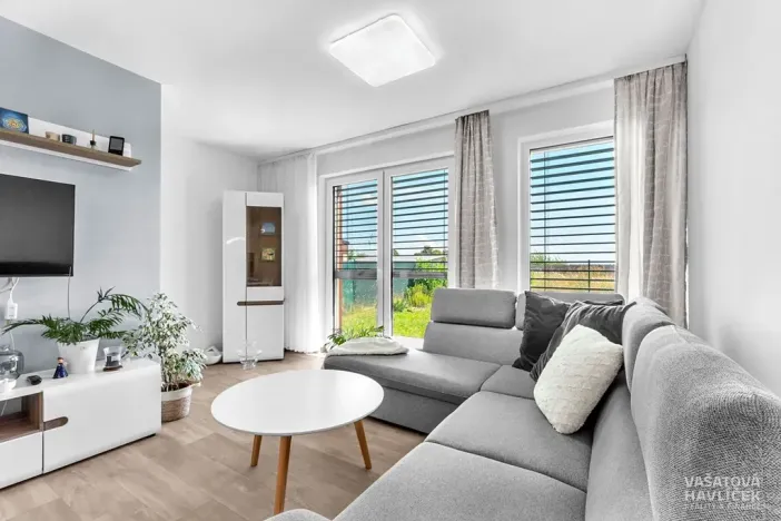 Pronájem bytu 3+kk, Lochenice, 103 m2