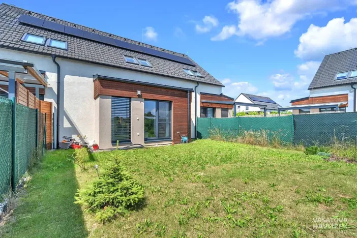 Pronájem bytu 3+kk, Lochenice, 103 m2