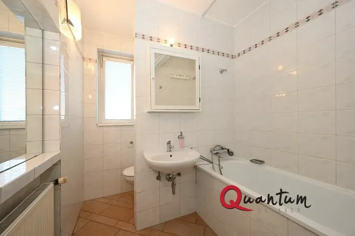 Pronájem bytu 2+1, Praha - Podolí, U družstva Práce, 66 m2