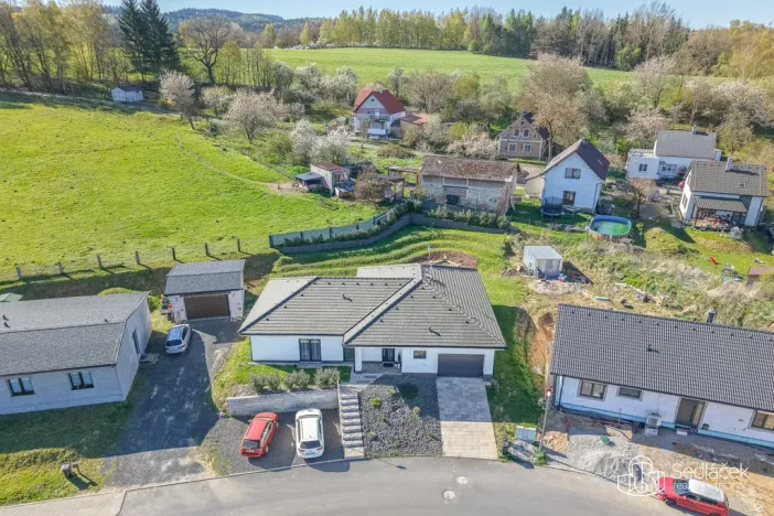 Prodej rodinného domu, Šabina, 182 m2