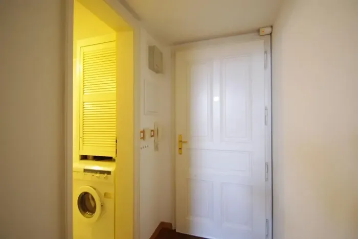 Pronájem atypického bytu, Praha - Karlín, Za Poříčskou bránou, 61 m2