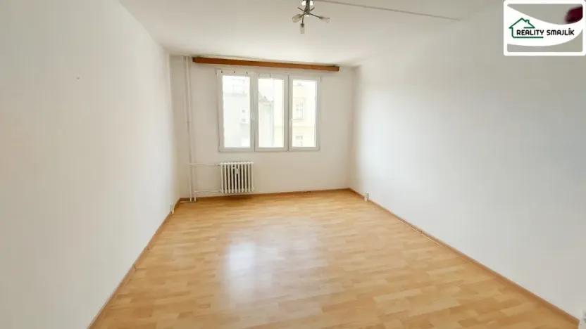 Pronájem bytu 2+1, Cheb, Valdštejnova, 60 m2