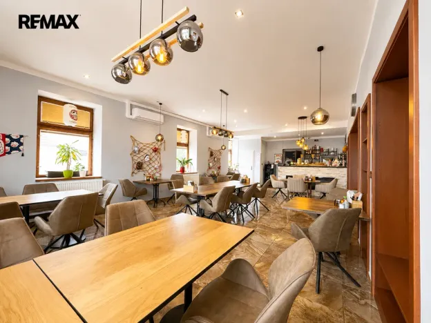 Pronájem restaurace, Praha, Formanská, 200 m2