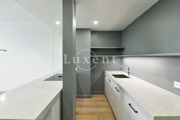 Pronájem bytu 4+kk, Praha - Vinohrady, náměstí Jiřího z Poděbrad, 107 m2