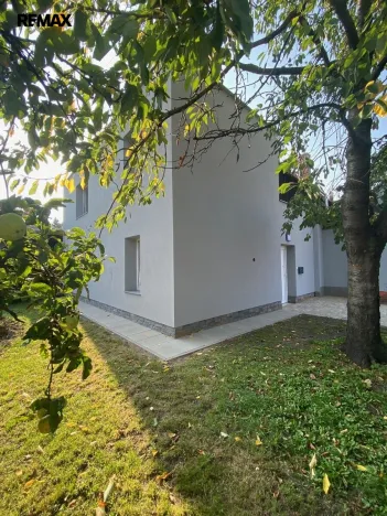 Prodej komerční nemovitosti, Bystřice pod Hostýnem, Přerovská, 420 m2