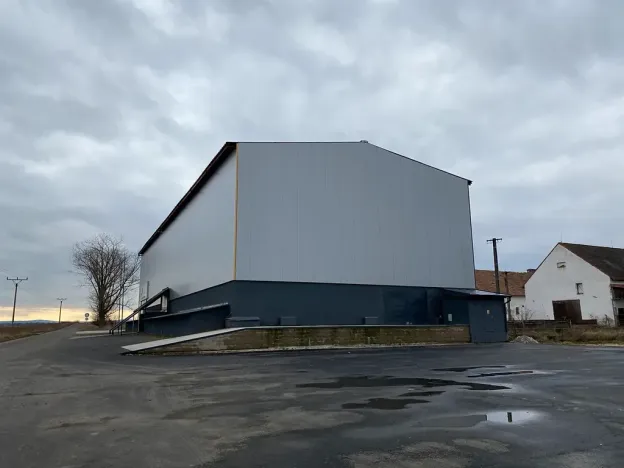 Pronájem výrobních prostor, Cheb, 1126 m2