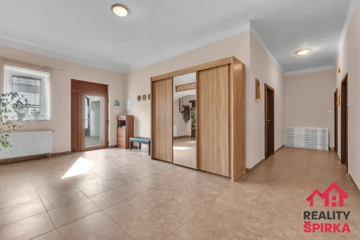 Prodej rodinného domu, Kamenná Horka, 405 m2