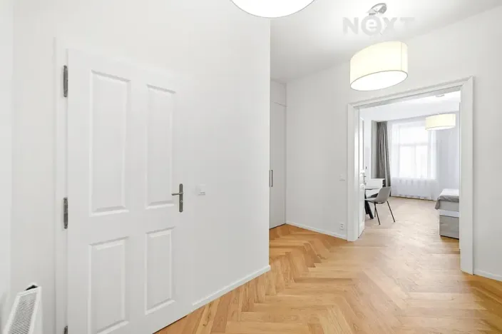 Pronájem bytu 2+kk, Praha - Vinohrady, Velehradská, 44 m2