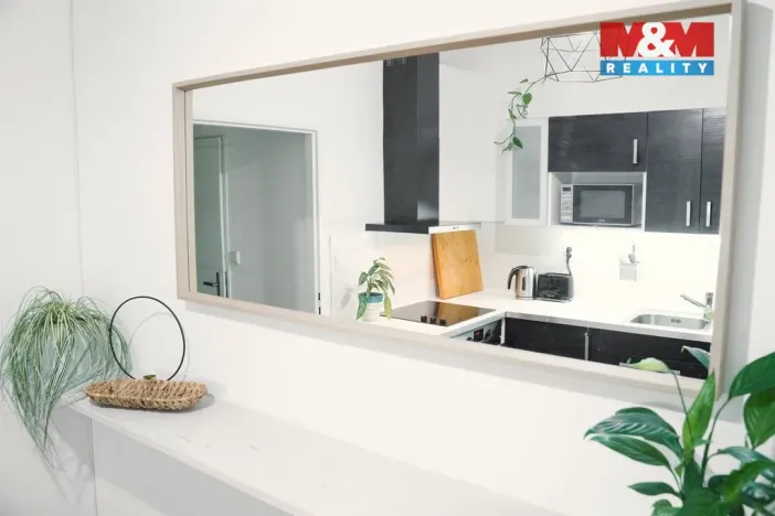 Pronájem bytu 1+1, Praha - Smíchov, Na Celné, 35 m2