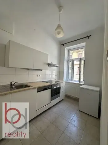 Pronájem bytu 1+1, České Budějovice, Matice školské, 40 m2