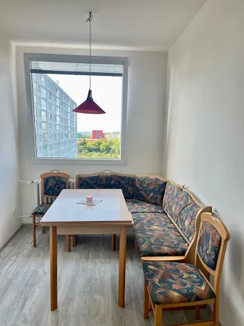 Pronájem bytu 2+1, Praha - Bohnice, Feřtekova, 66 m2