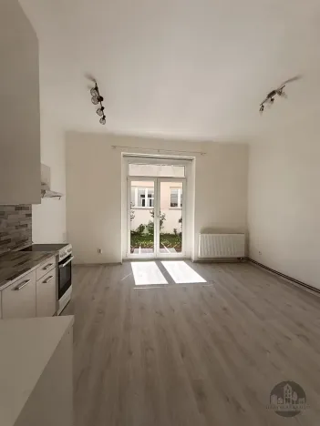 Pronájem bytu 2+kk, Praha - Modřany, U Modřanské školy, 51 m2