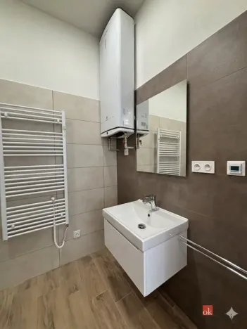 Pronájem bytu 2+1, Krnov, 50 m2