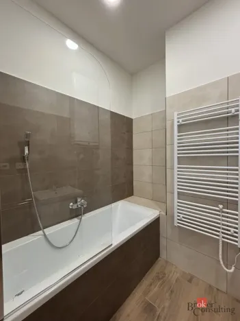Pronájem bytu 2+1, Krnov, 50 m2