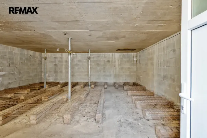 Prodej skladu, Buřenice, 2100 m2