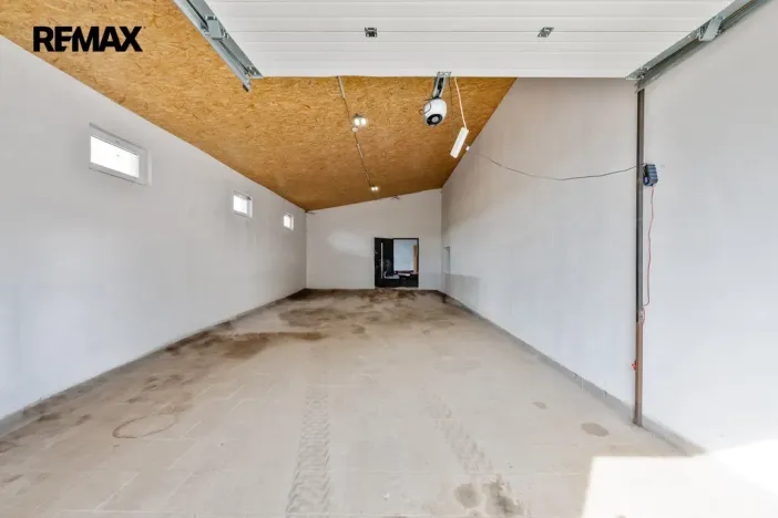 Prodej skladu, Buřenice, 2100 m2