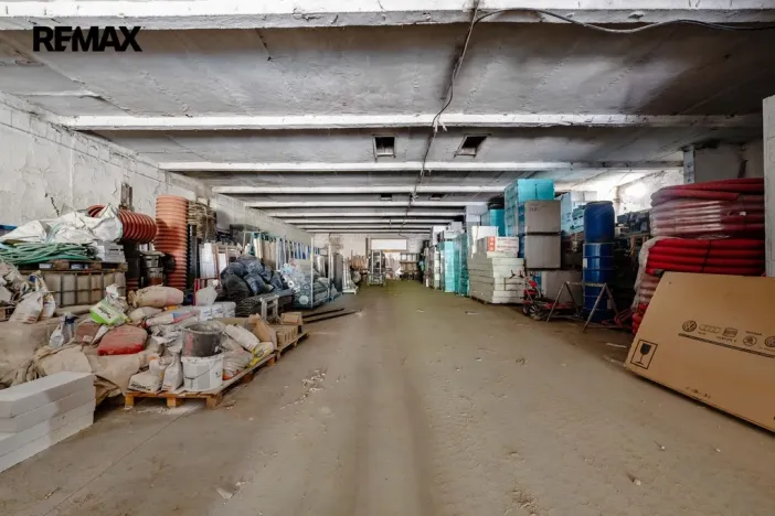 Prodej skladu, Buřenice, 2100 m2