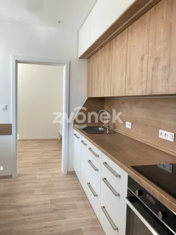 Pronájem bytu 3+1, Zlín, Budovatelská, 69 m2
