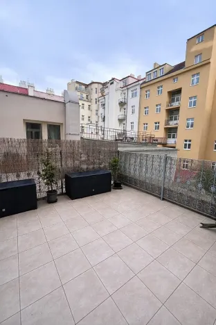 Pronájem bytu 2+kk, Praha - Bubeneč, Korunovační, 36 m2