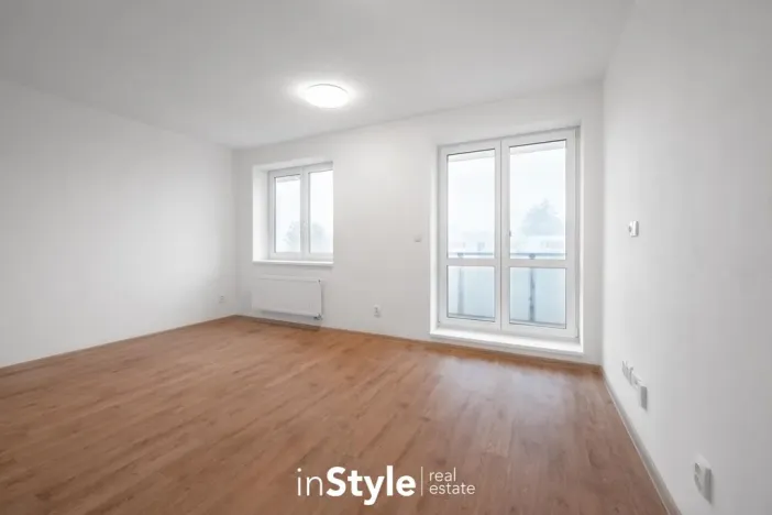 Pronájem bytu 1+kk, Uherské Hradiště, Zahrádky, 37 m2