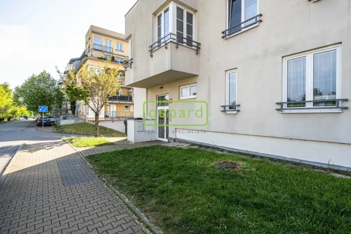 Prodej bytu 2+kk, Praha - Zbraslav, Jaromíra Vejvody, 55 m2