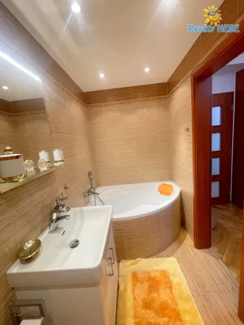 Pronájem bytu 3+kk, Praha - Smíchov, Zborovská, 94 m2